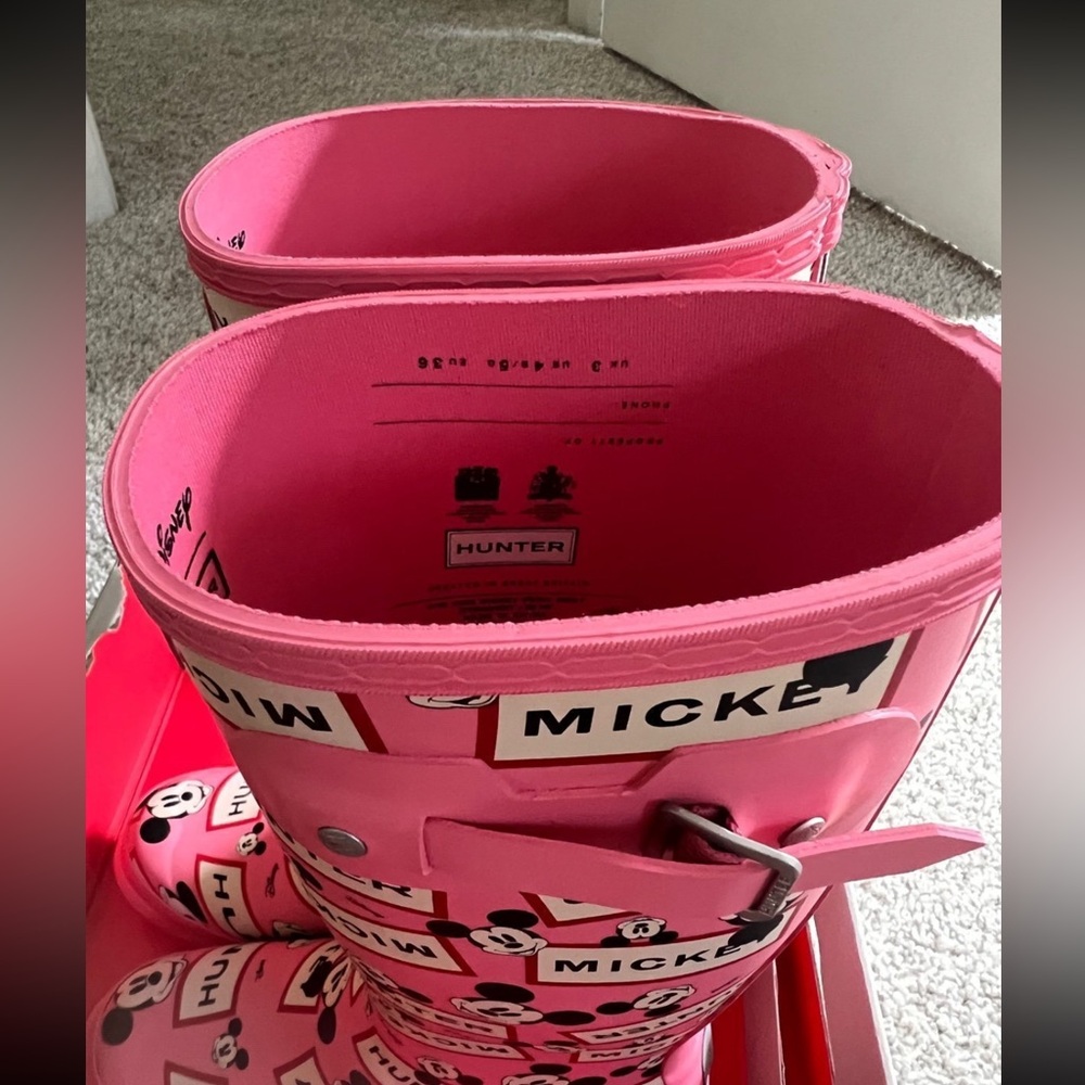 Hunter Kids Pink Mickey Mouse Rain Boots - Picture 6 of 12